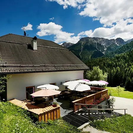 Locanda Berggasthof Trattes 2*